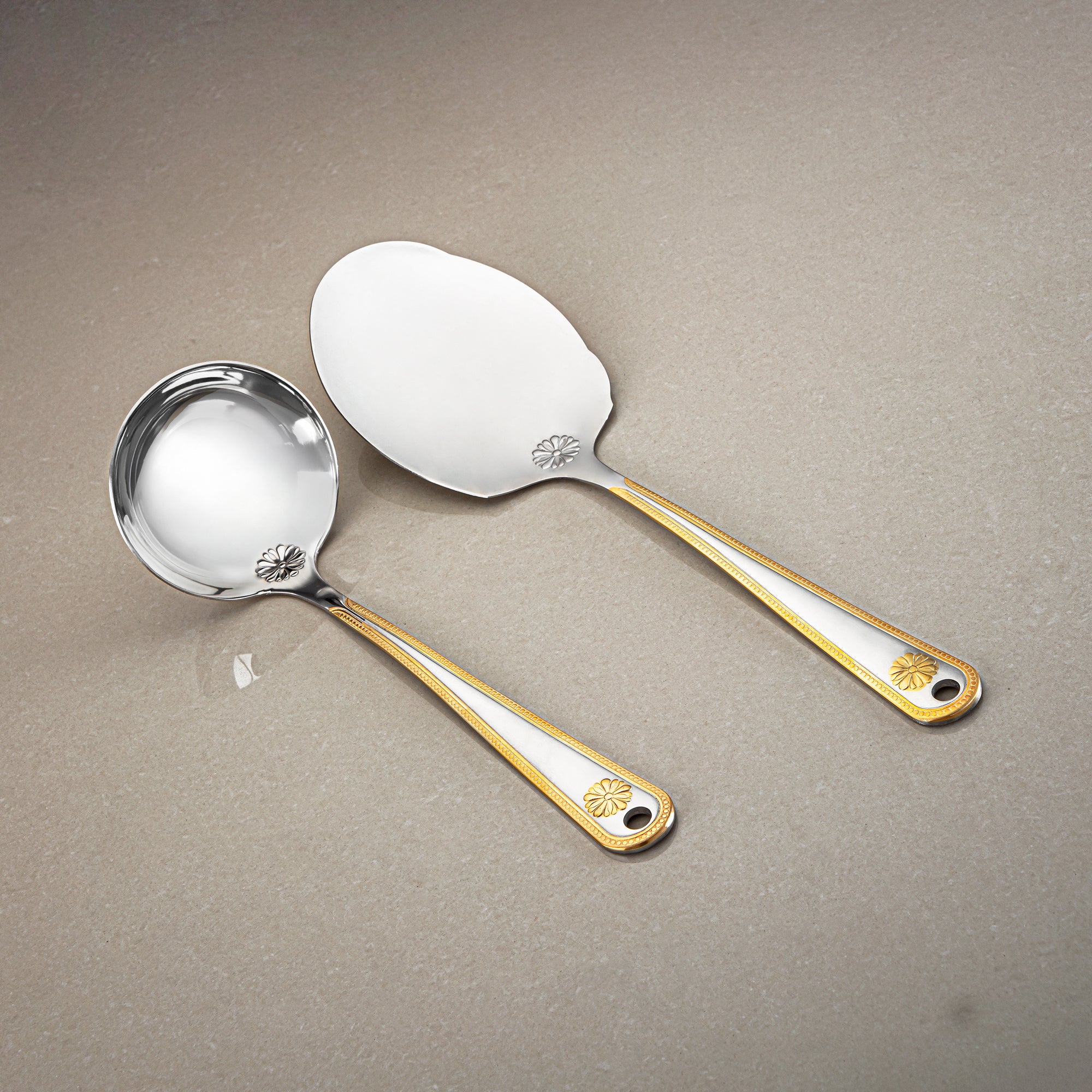 طقم أدوات مائدة المرجان 32 قطعة، ستانلس ستيل، مع حامل، فضي وذهبي (CUT0010358) طقم أدوات مائدة أنيق