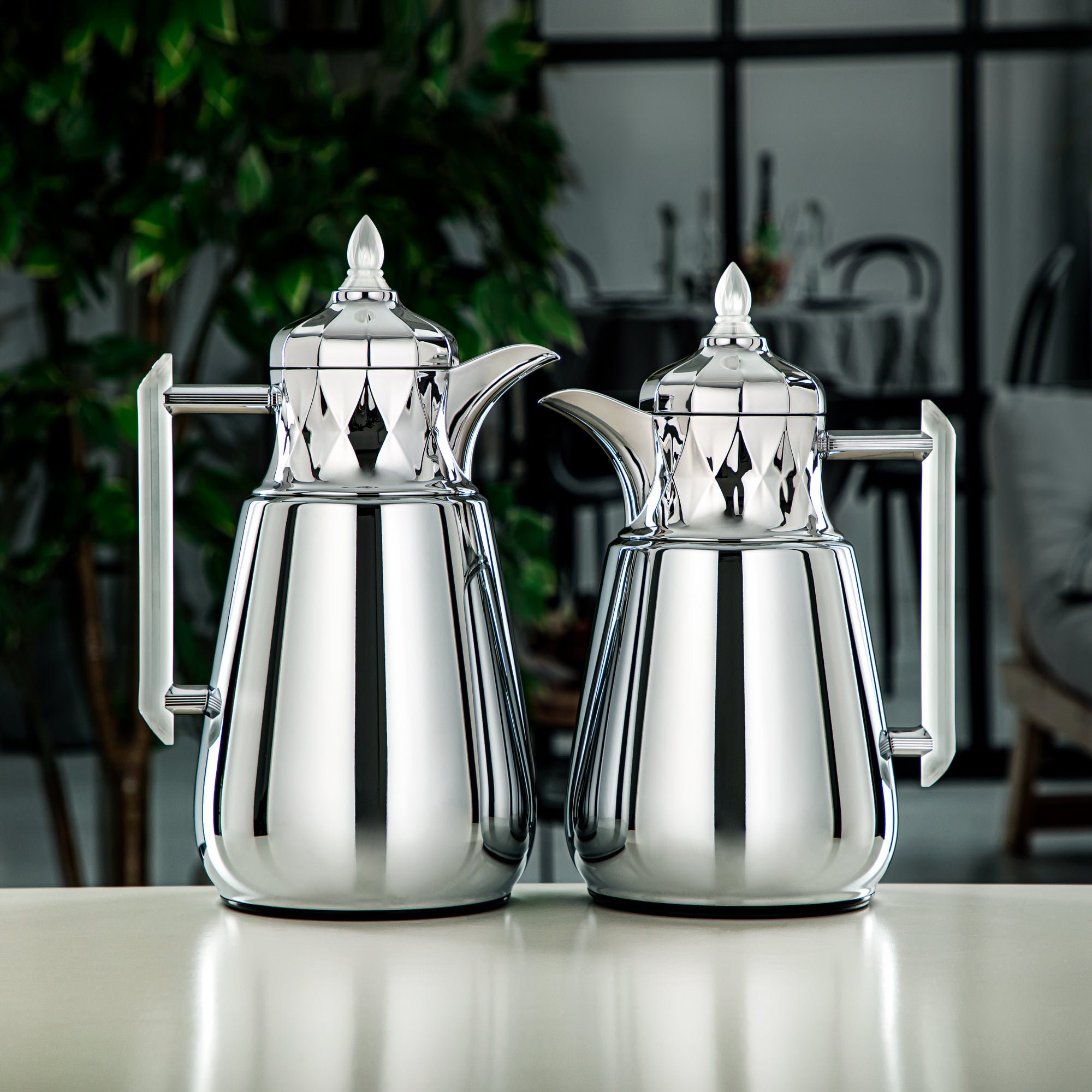 طقم ترامس المرجان مكون من قطعتين باللون الفضي اللامع واللون البارد - FG805-070/100 C/FA