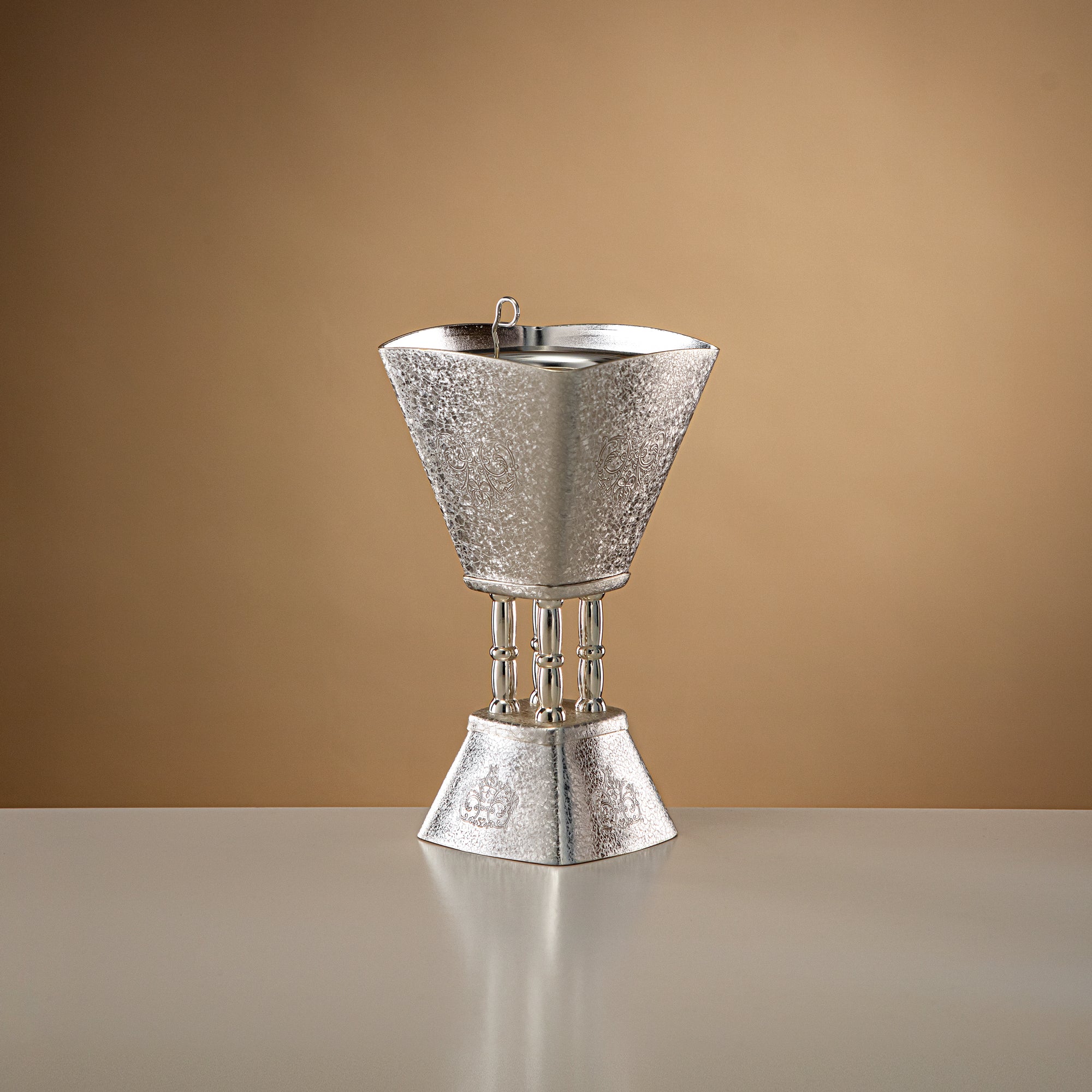 مبخرة المرجان فضية بتصميم متشقق 20 سم