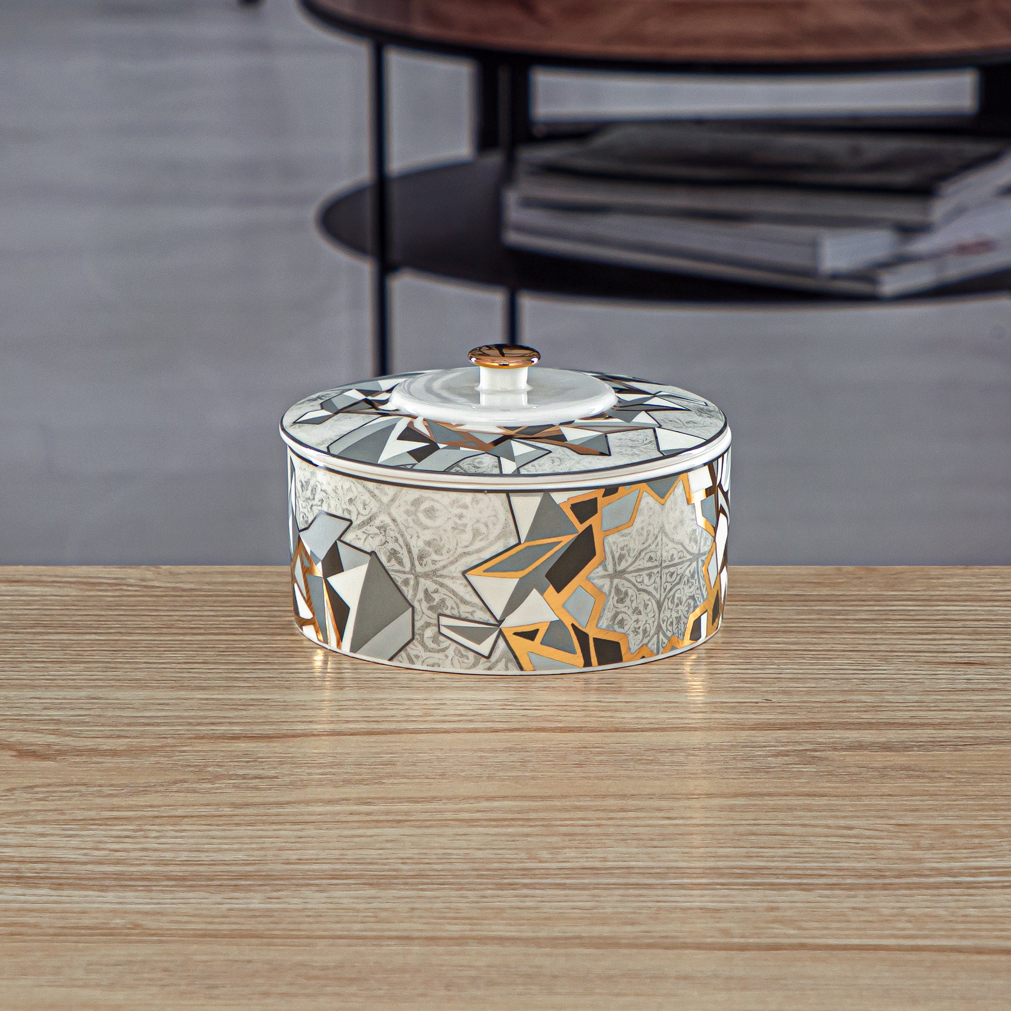 وعاء بورسلين من تشكيلة فنون بغطاء 11 سم - 1235