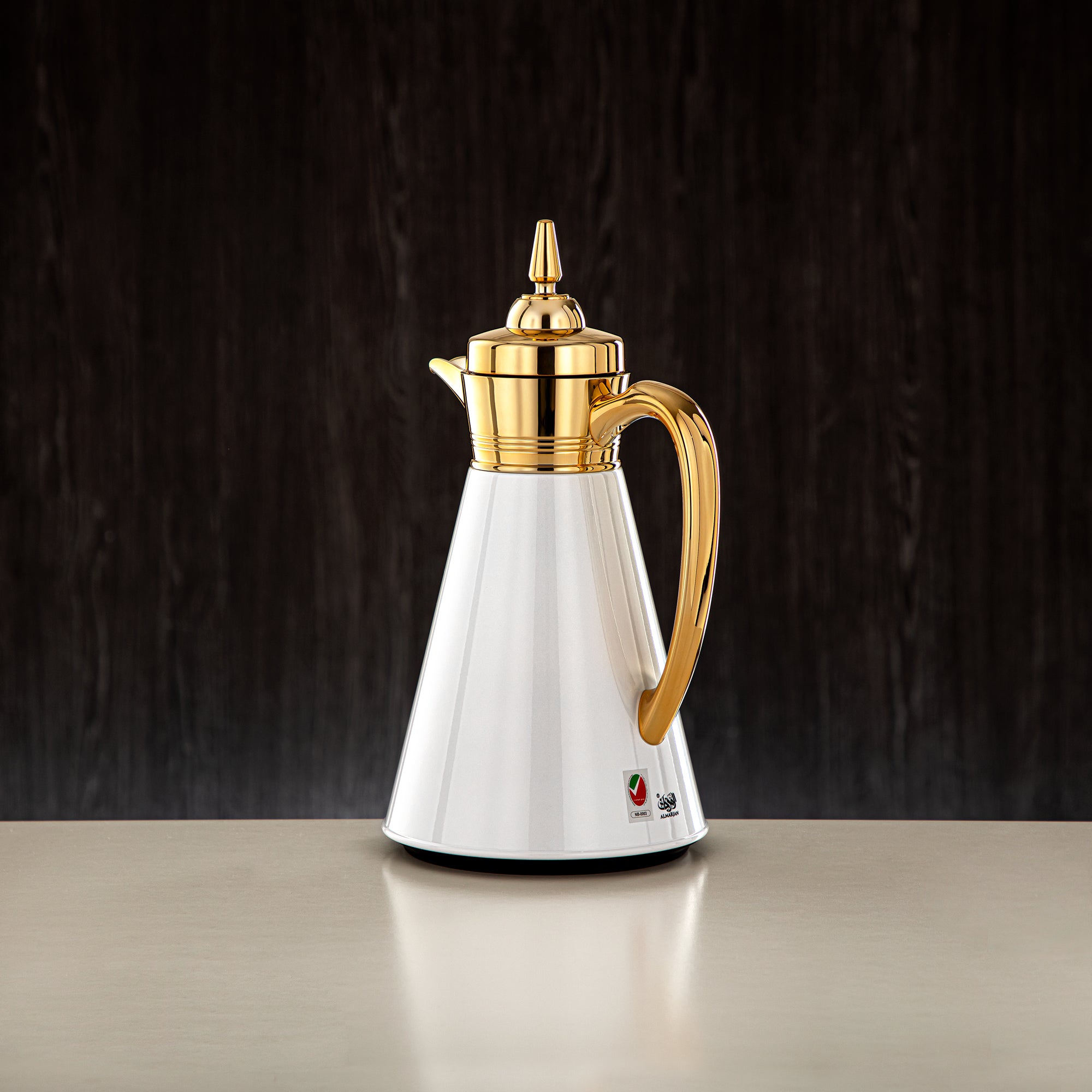 ألمرجان طقم ترامس، 0.7 لتر + 1 لتر، أبيض وذهبي (UBC-A0700/B1000 Q1ZC95) - أدوات تقديم رمضان